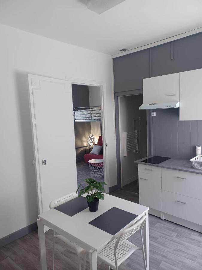 Le Carnot Proche Gare Et Iut Chez Adrien Apartment Saint-Quentin  Bagian luar foto