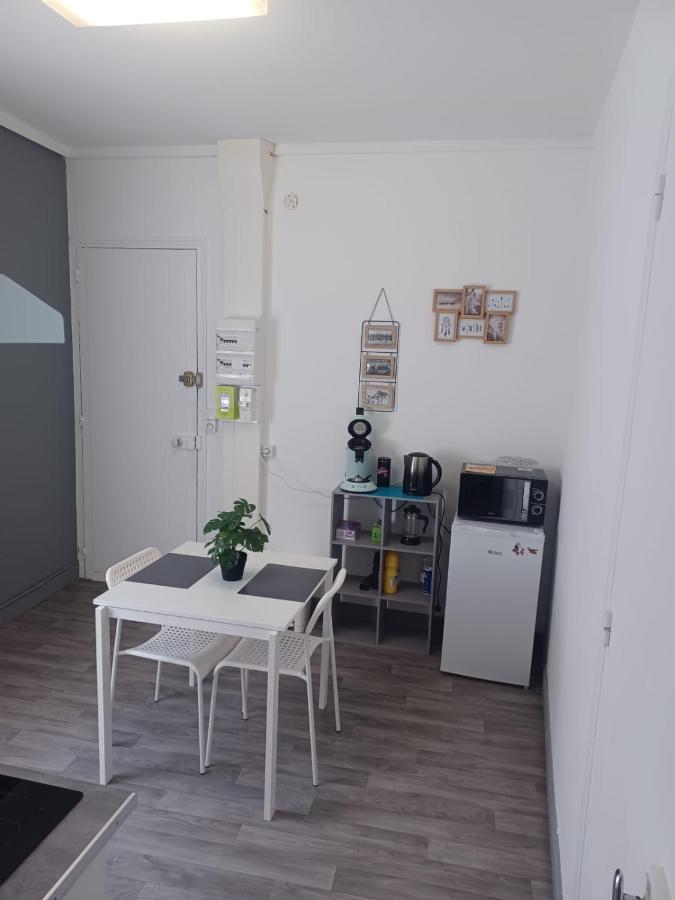 Le Carnot Proche Gare Et Iut Chez Adrien Apartment Saint-Quentin  Bagian luar foto
