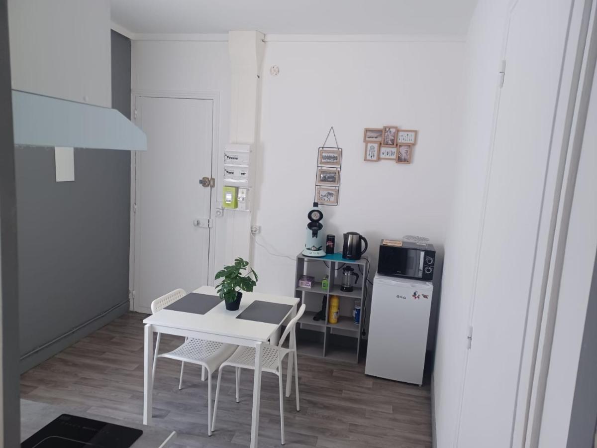 Le Carnot Proche Gare Et Iut Chez Adrien Apartment Saint-Quentin  Bagian luar foto